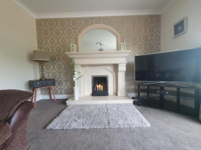 Cosy Family home, Burnfoot